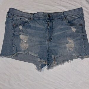 Light blue American eagle jean shorts in the shortie style